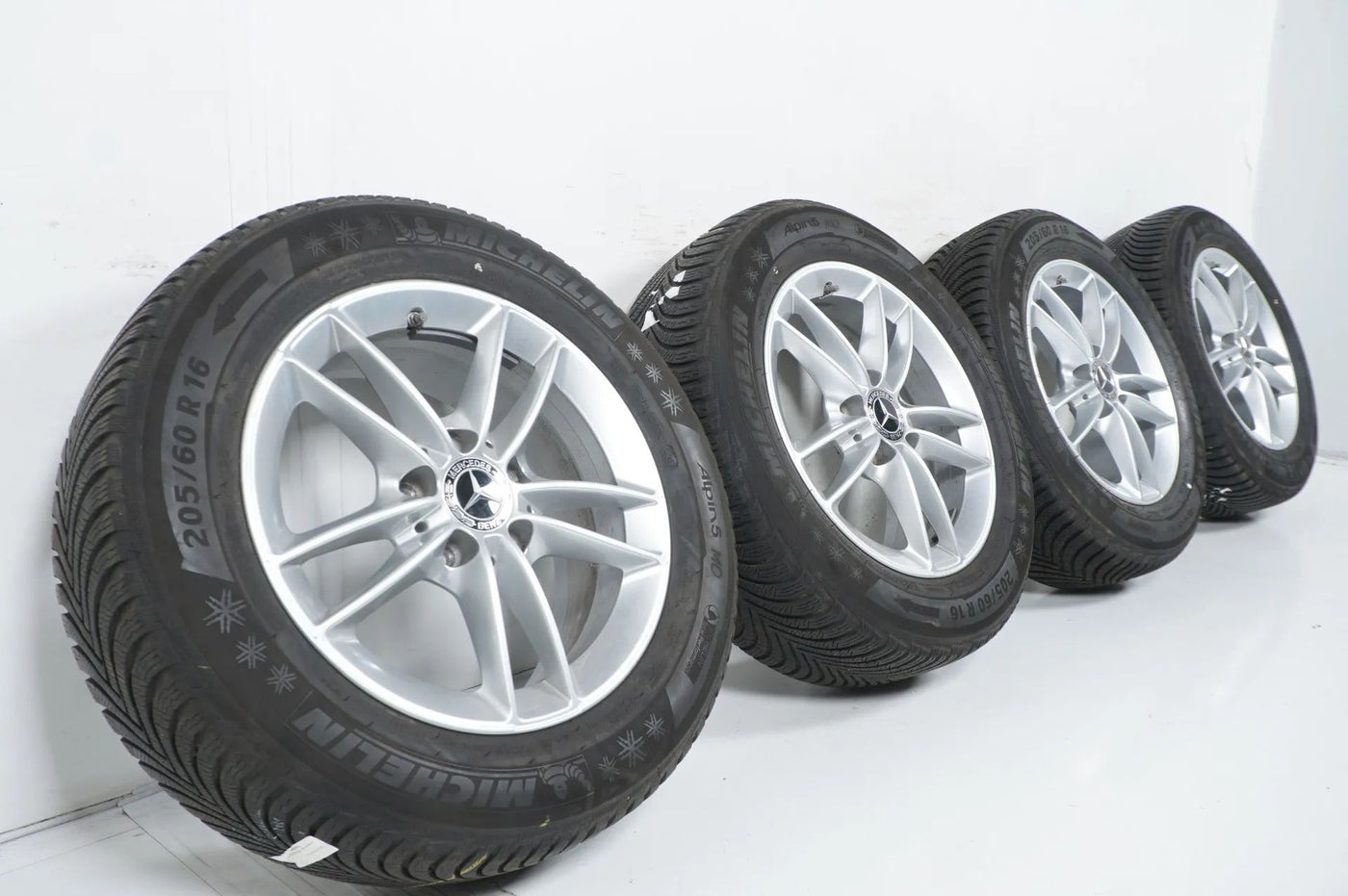 Mercedes A B Klasse W177 B247 Winterreifen Winterräder 16 Zoll