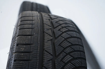 Pneus hiver, jantes hiver, 18 pouces pour Mercedes Classe C W205 Hybride