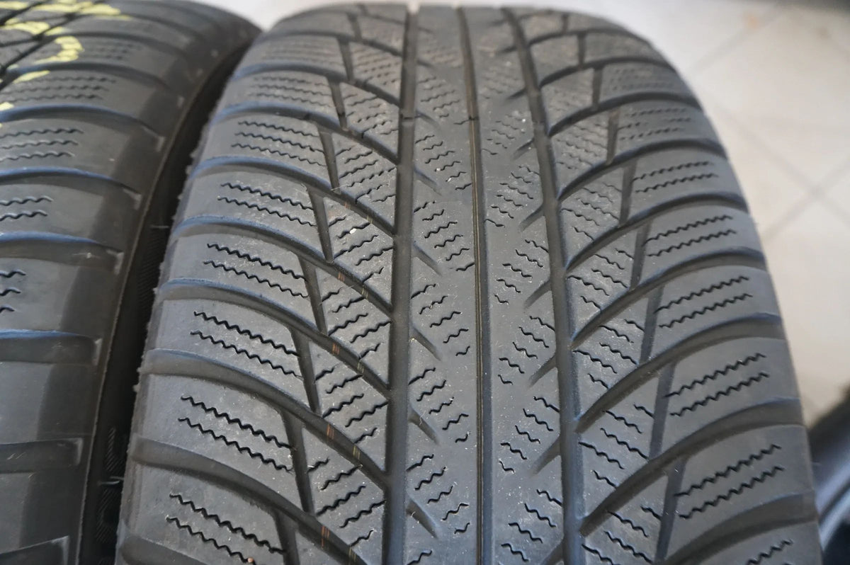 Originální hliníková kola Mercedes třídy A W177, třídy B a CLA, zimní pneumatiky 225 45 R18 Detailní zobrazení 7