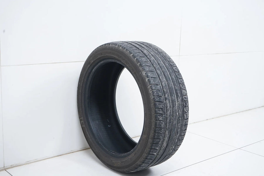 1x Sommerreifen Bridgestone 225 45 17 Zoll ca.4 mm DOT17