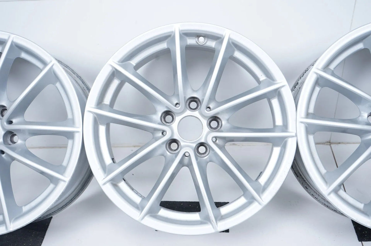 4 x Originální hliníkové disky BMW 5er G30 G31 17 palců 618 6868217 Detailní zobrazení 5