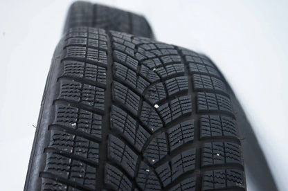 Pneus/jantes hiver 245/40/19 pouces pour Mercedes Classe CLE W236