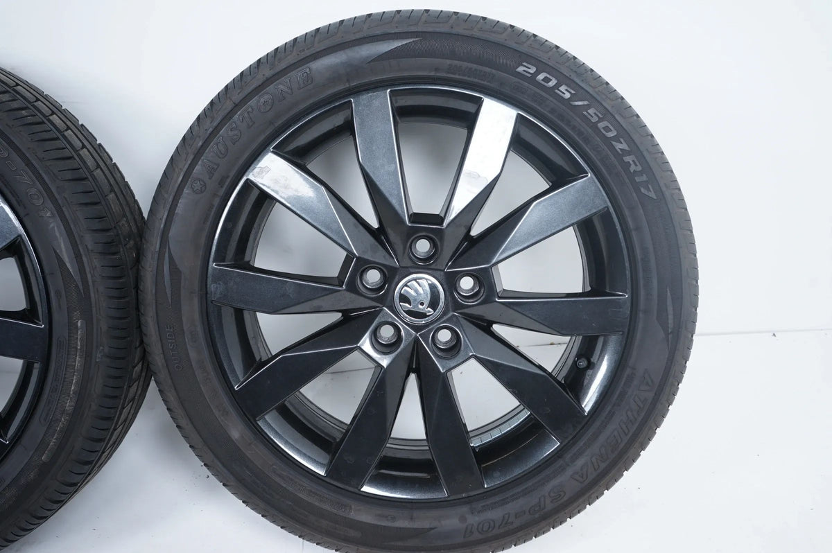 Skoda Octavia 5E Jantes complètes été Pneus été 205 50 17 pouces Detailansicht 6