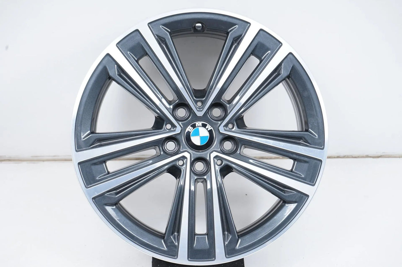 1 x Jante alliage d'origine BMW Série 1 Série 2 F44 F40 17 pouces 548 6884022