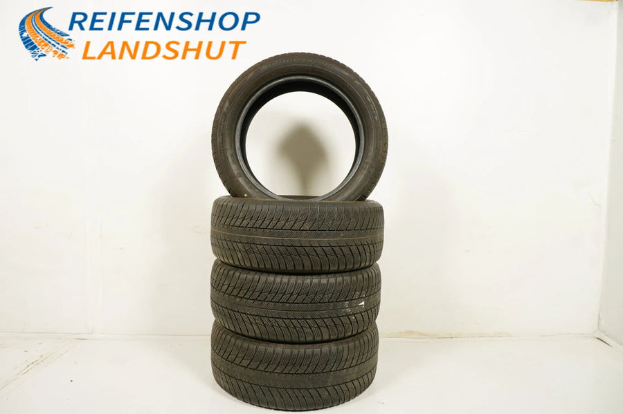 4 x Bridgestone winter tires 245/50 R19 inch DOT18 BMW* approx. 5mm tread depth RFT