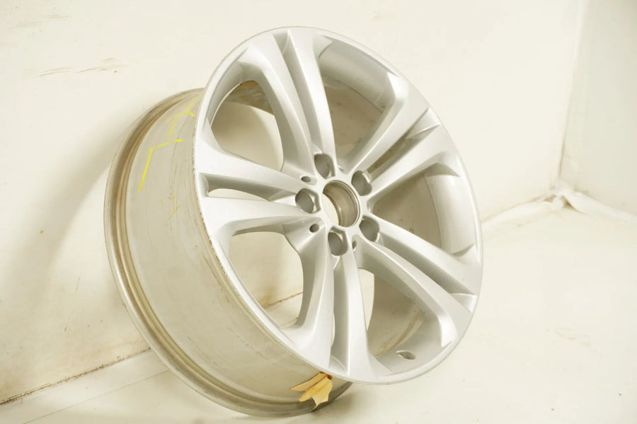 1 x BMW 3-serie 4-serie F30 F31 F32 F36 lichtmetalen velg 19 inch 401 6796256 8J