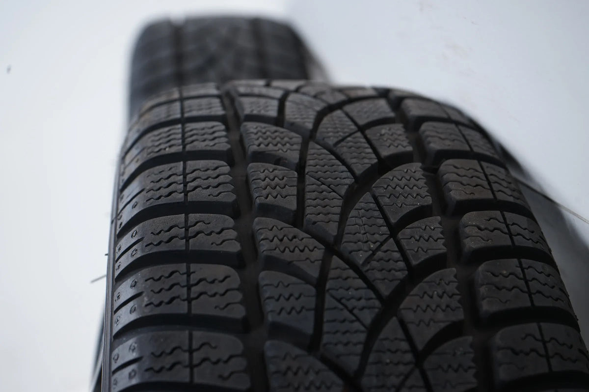 Like New MINI F55 F56 F57 Winter Tires Winter Wheels 185 50 17 inch Detailansicht 11