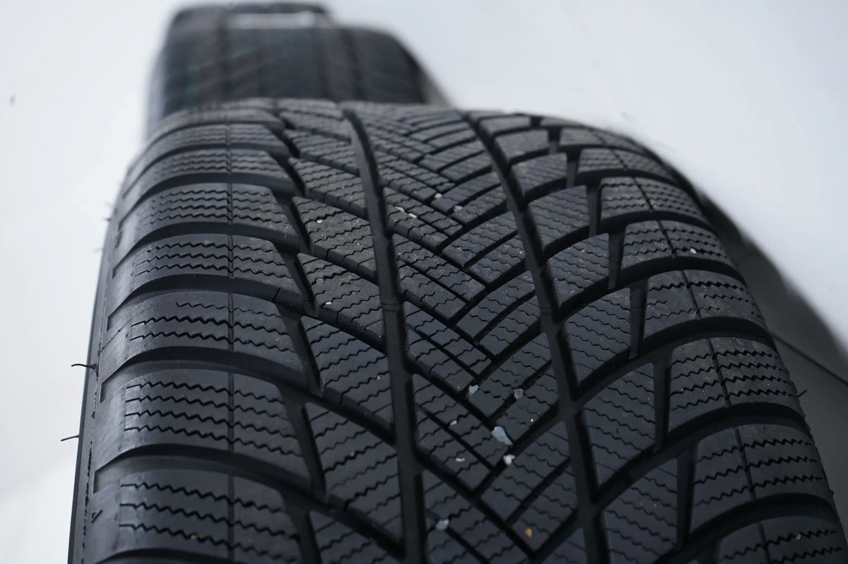Mercedes GLA GLB H247 winter wheels winter tires 235 50 19 inch Detail view 10