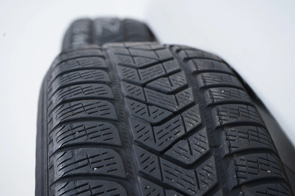 VW Tiguan Skoda Kodiaq Audi Q3 Winter tires Winter wheels 215 65 17 inch Detail view 12