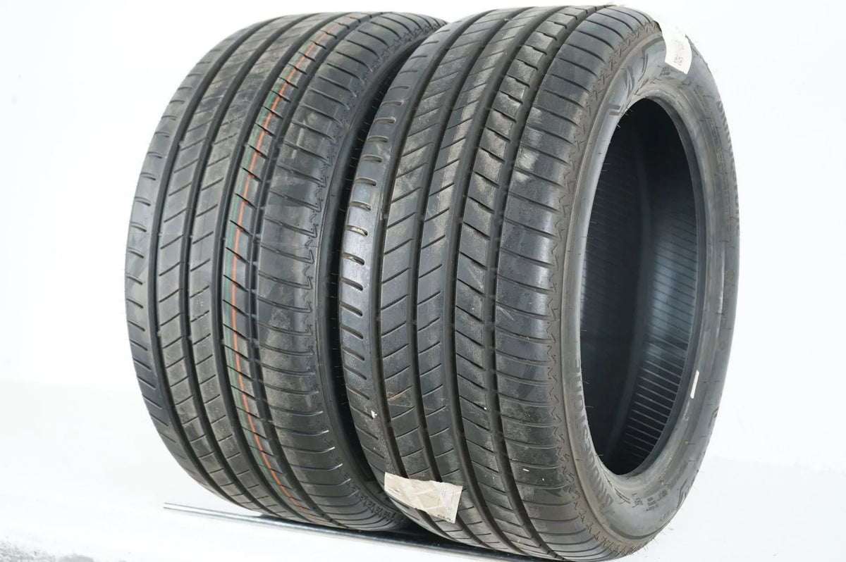 2 x Sommerreifen Bridgestone 305 40 R20 20 Zoll DOT23 ca.7mm Bmw* Detailansicht 3