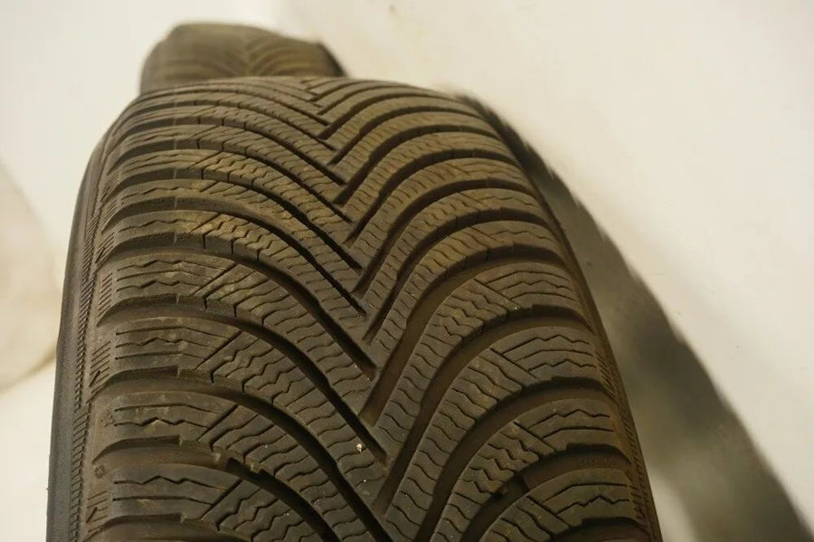 Mercedes A B Klasse W177 B247 Winterreifen Winterräder 16 Zoll
