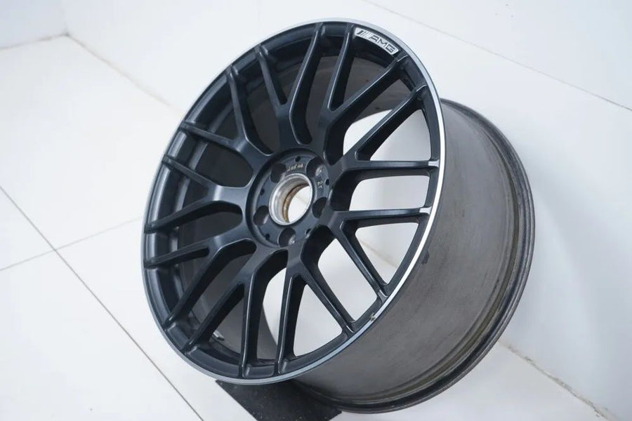 1 x Mercedes C63 W205 AMG hliníkový disk 19 palců A2054011800 9,5J