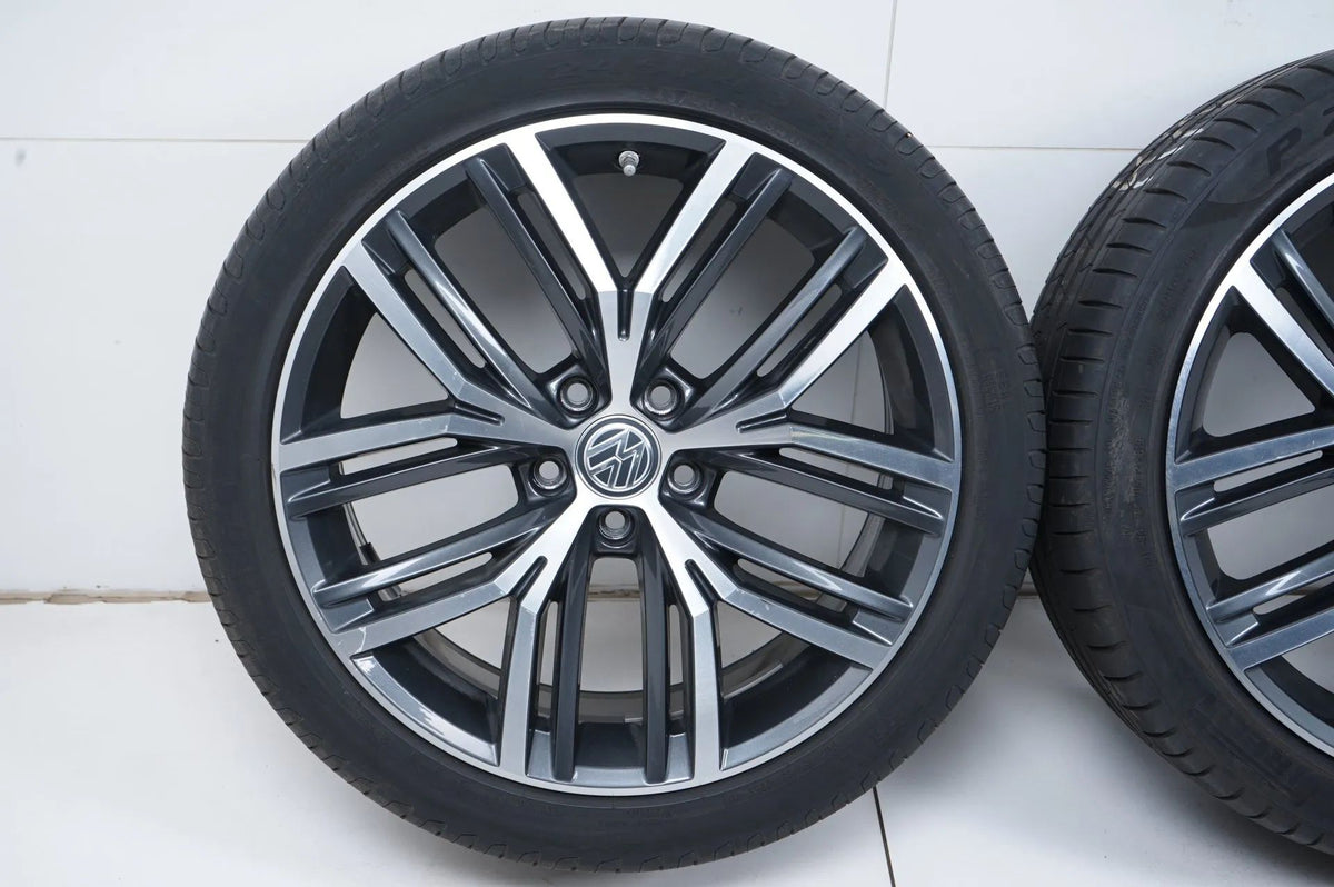 VW Passat 3G B8 summer tires, summer wheels 245/40/19 inch 3G0601025AG Detailansicht 3