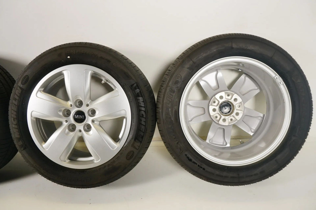 MINI Clubman F54 Sommerreifen Sommerräder 205 55 16 Zoll Detailansicht 17
