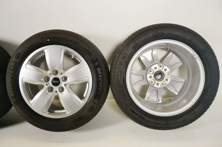 MINI Clubman F54 Sommerreifen Sommerräder 205 55 16 Zoll
