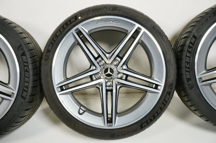 Mercedes CLA45 W118 C118 summer wheels summer tires 255 35 19 inch