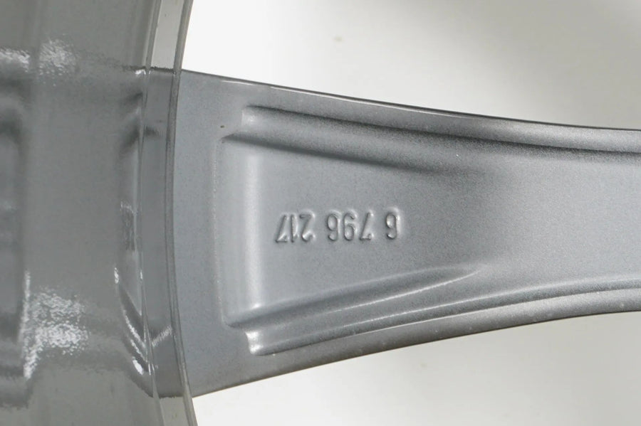 1 x Originální BMW řady 1 řady 2 F20 F21 F22 hliníkový disk 18 palců 387 6796217