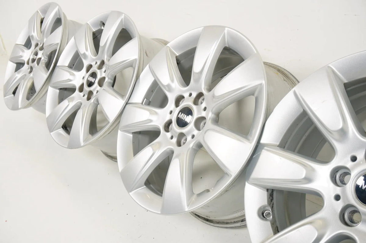 MINI Countryman F60 hliníkové disky 17 palců 6868276 Spoke 530 7,5J Detailní zobrazení 14