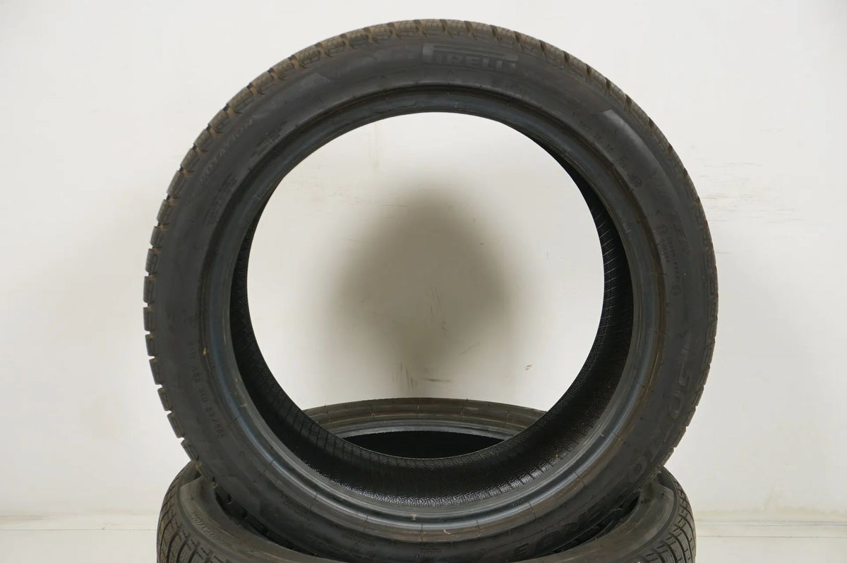 2x Pirelli winter tires 235 45 19 inch approx. 7 mm tread depth DOT18 MO Detailansicht 2