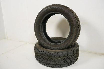 2x Like New Dunlop Winter Tires 255 55 19 inch approx. 7.5 mm DOT18 MO