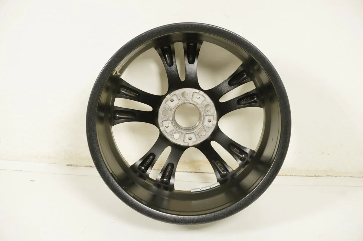 1 x hliníkový disk BMW řady 1 a 2 F20 F21 F22 18 palců 384 6796211 8J Detailní zobrazení 7
