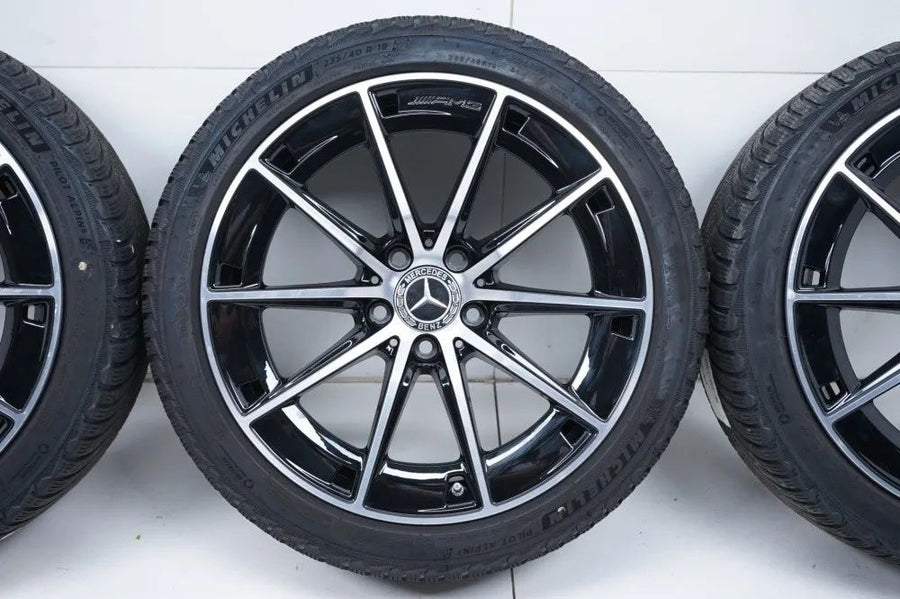 Pneus/jantes hiver Mercedes A35 W177 AMG 235/40/18 pouces
