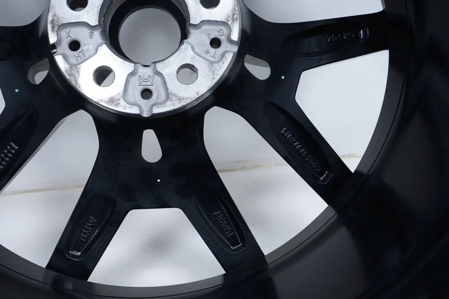 1 x Originální BMW řady 4 i4 G26 hliníkový disk 19 palců 859M 8747305 9J ET42