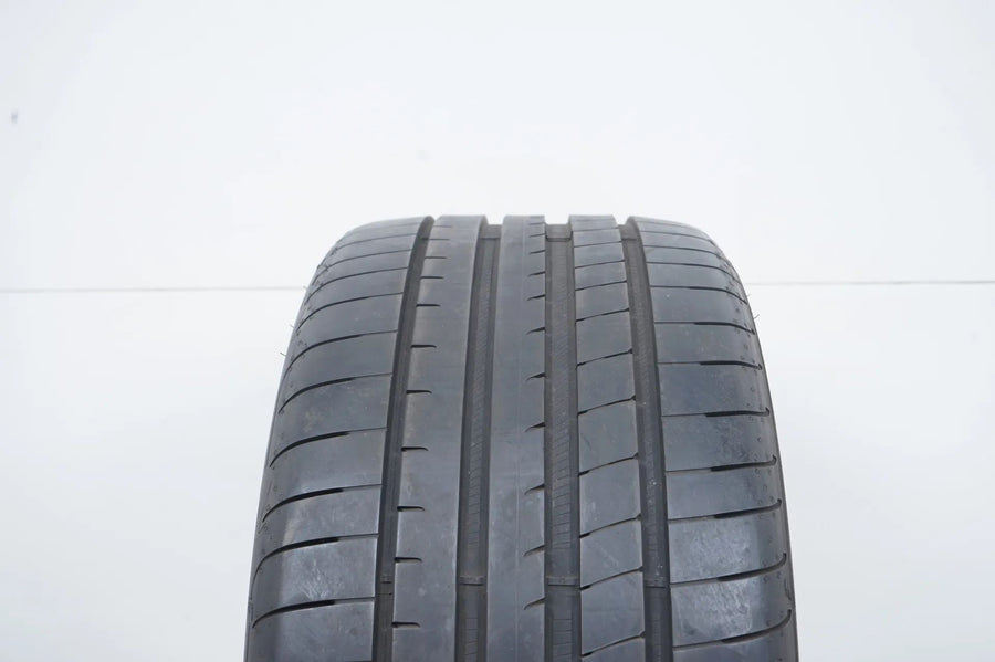 1 x Sommerreifen Goodyear 275 35 19 Zoll DOT20 ca.6mm