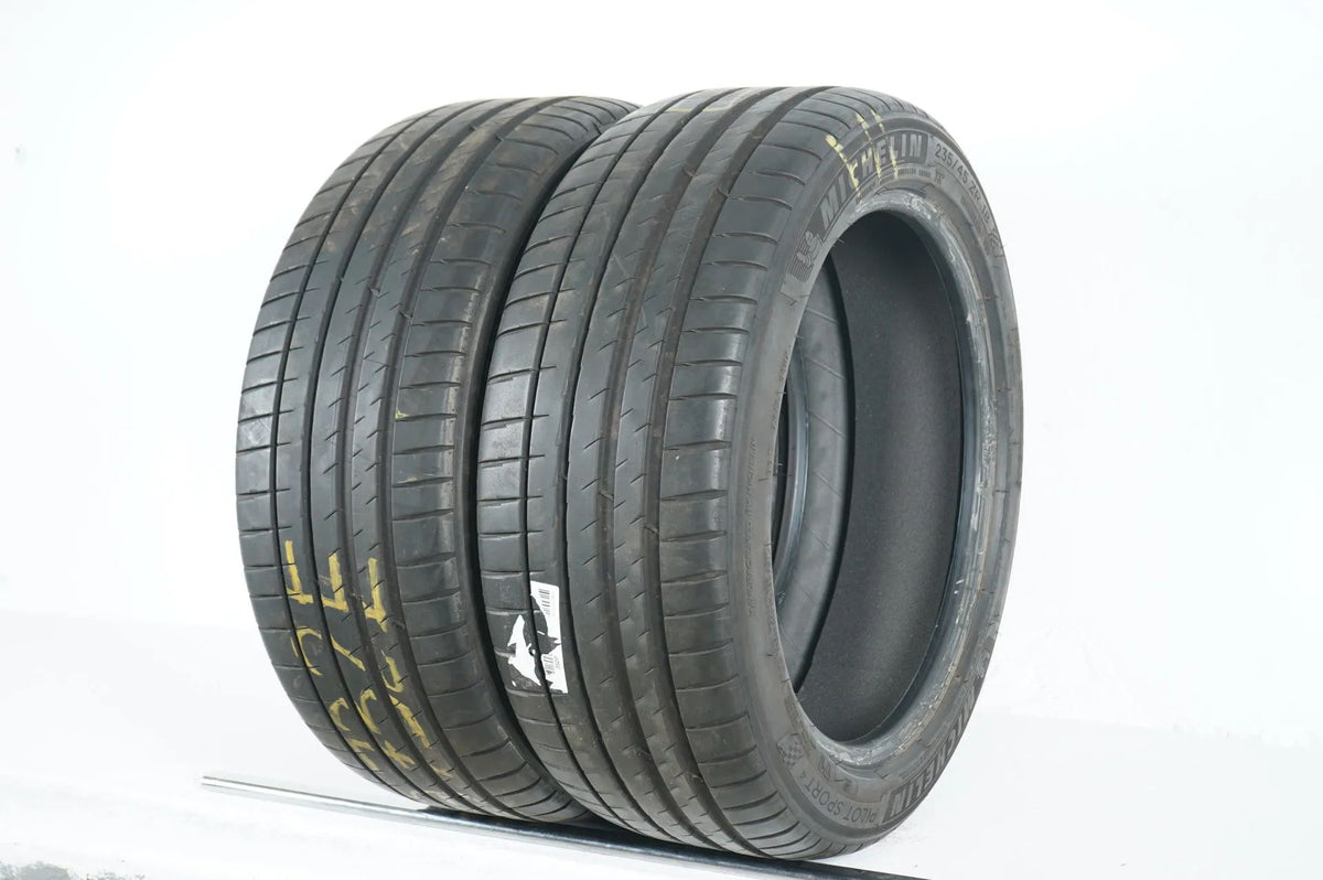 2 x Sommerreifen Michelin 235 45 18 Zoll DOT22 ca.5 mm T1 Tesla Detailansicht 3
