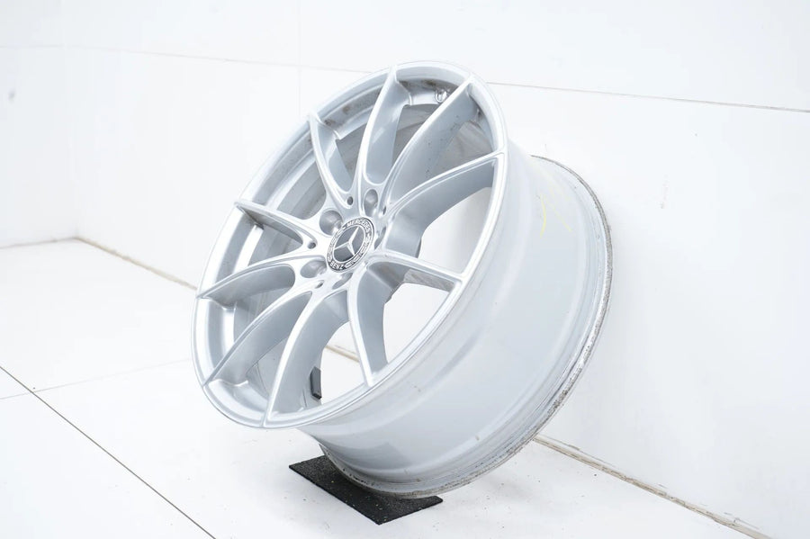 1 x Hliníkový disk Mercedes S Klasse W223 18 palců A2234012800 8J ET37,5