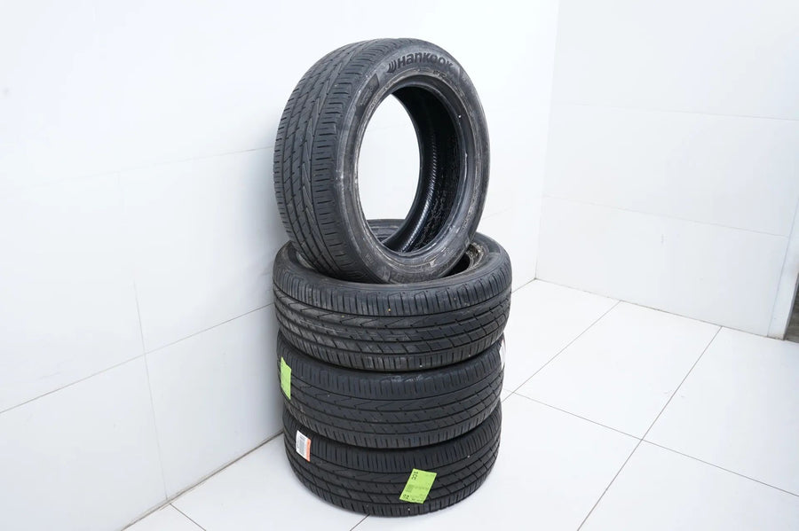 4 x Sommerreifen Hankook 235 55 18 Zoll DOT23/18 ca.5-7mm