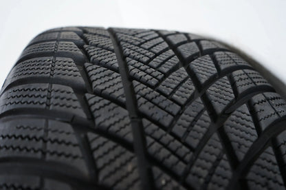 Mercedes GLA GLB H247 roues hiver pneus hiver 235 50 19 pouces 8mm