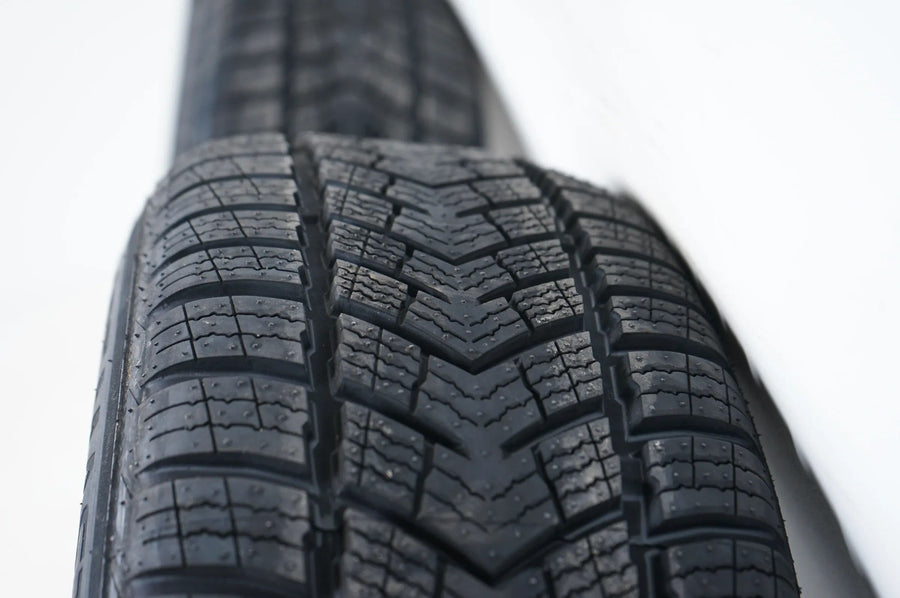 Mercedes třídy A B W177 zimní kola NOVÁ zimní pneumatiky 16 palců A1774011100