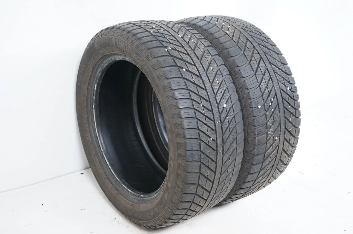 2x all-seasonbanden Goodyear 235 50 17 inch R17 DOT22 ca.5mm