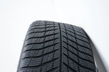 NEU Mercedes C Klasse W206 Hybrid Winterreifen Winterräder 18 Zoll A2064017300