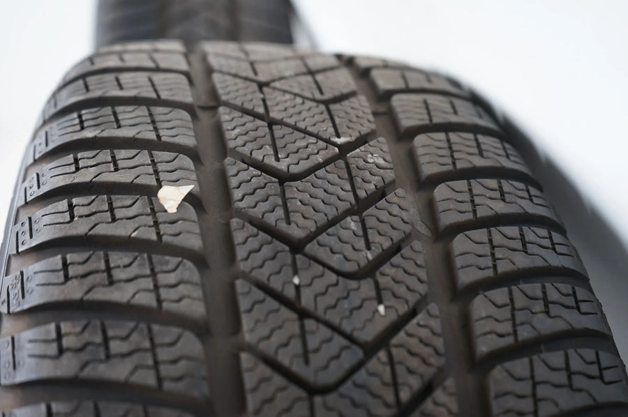 Mercedes C Klasse W205 AMG Winterreifen Winterräder 18 Zoll 7mm