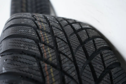 NEU Mercedes A B CLA Klasse W118 W177 B247 Allwetterräder mit neuen Allwetterreifen 18 Zoll