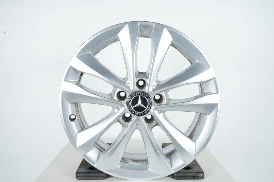 1x Mercedes C Klasse W205 Alufelge 17 Zoll A2054018000 7J ET48,5