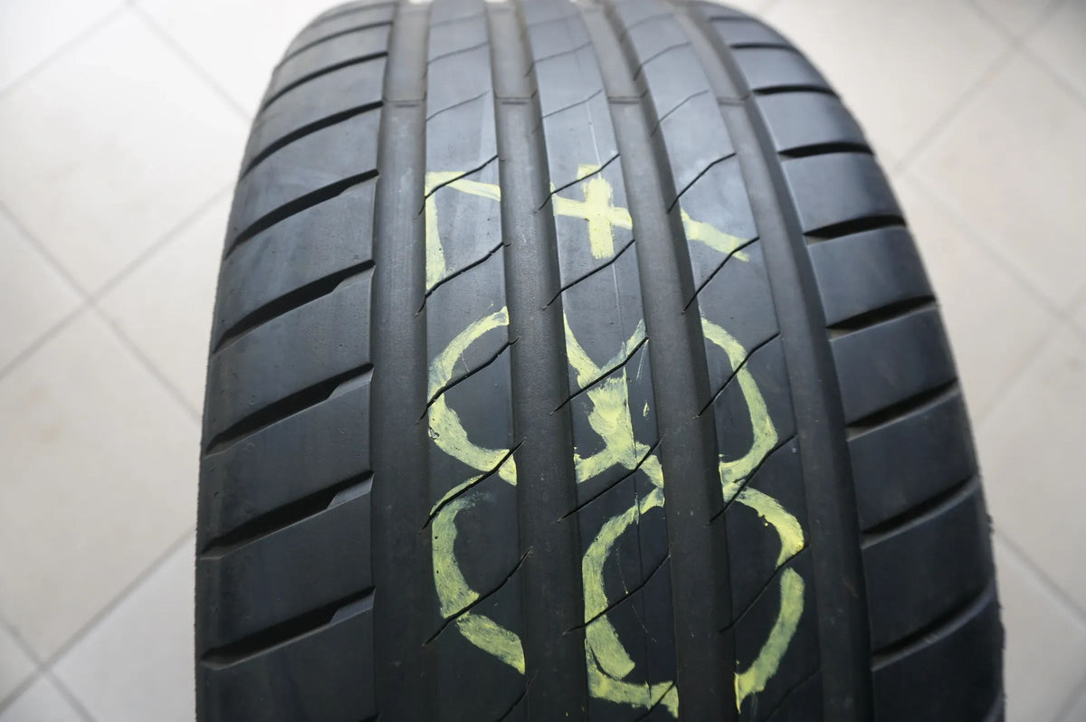 1 X 255 40 R20 101Y Sommerreifen Bridgestone Potenza Sport AO 2023 5,5mm Detailansicht 2
