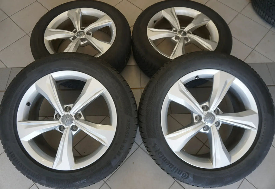 Original Audi Q5 SQ5 FY Alufelgen Winterräder Winterreifen 235 55 R19 2020 7,5mm