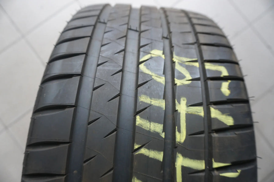 Pneu été 275 35 R19 100Y Michelin Pilot Sport 4 * ZP RSC RunFlat 2023 6mm