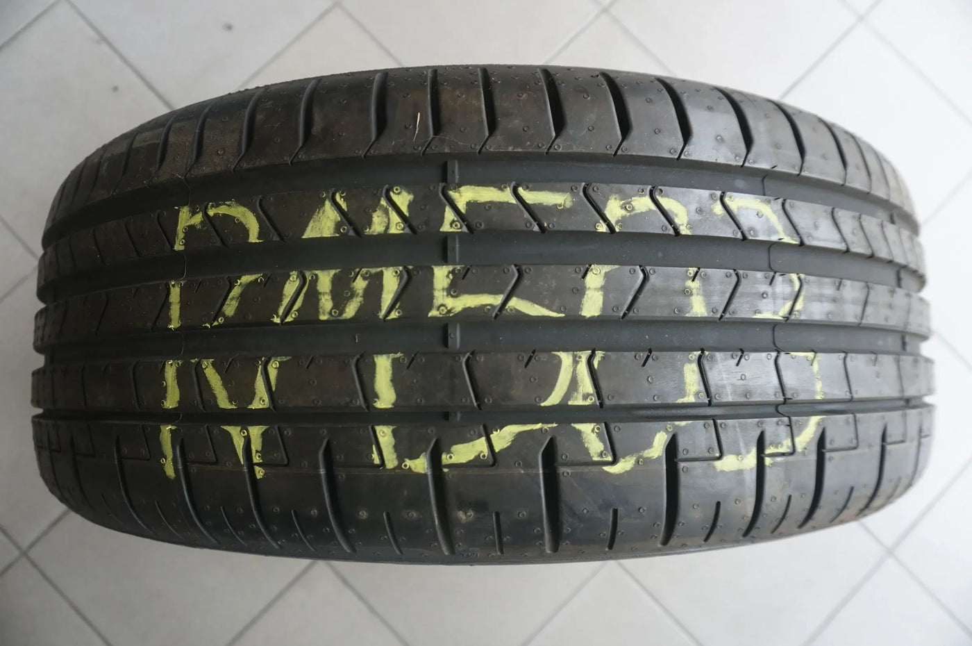1 X 235 45 R20 100T Summer tire Pirelli P Zero PZero MO 2020 6.5mm