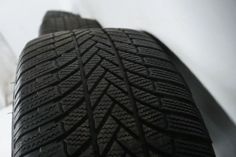 Mercedes EQC W293 N293 19 inch AMG alloy wheels winter tires winter wheels 235 55 R19