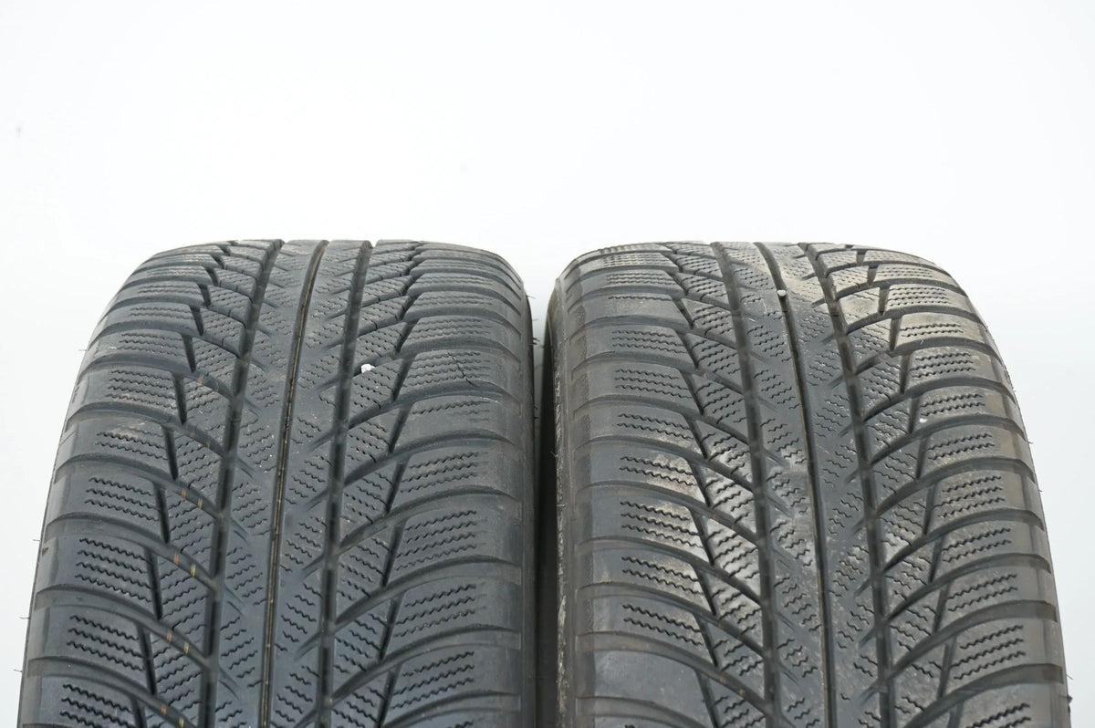 2 x Winterreifen Bridgestone LM 001 225 45 18 Zoll DOT23 ca.5 mm Detailansicht 4
