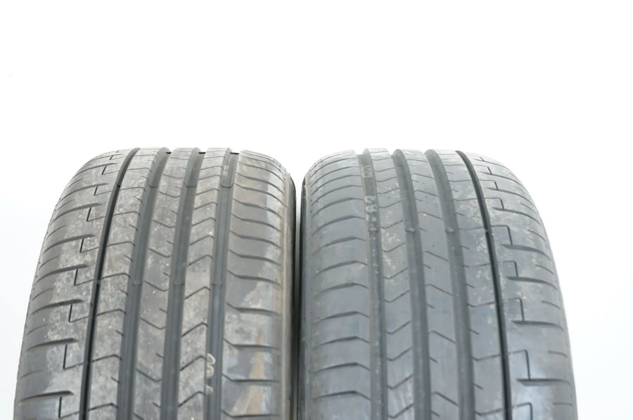 2x pneus été Pirelli PZ4 235 50 19 pouces DOT24/22 env.7mm MO