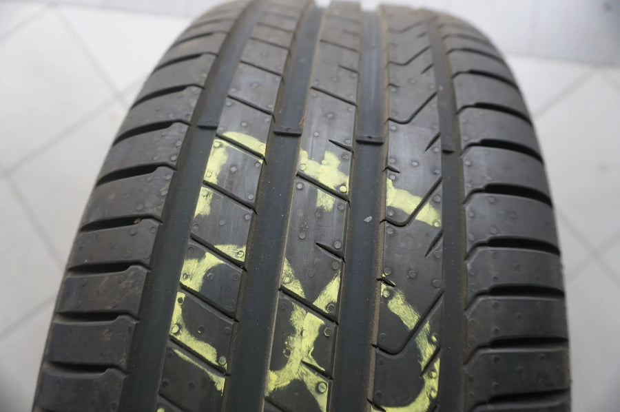 2 X 255 45 R19 104Y Pneus été Pirelli Cinturato P7 MOE RFT RunFlat 6,5mm 2020