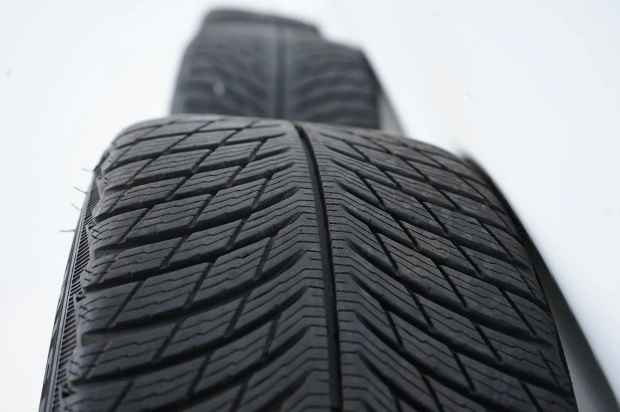 Opel Astra K J Winterräder Winterreifen 225 40 18 Zoll 5x105