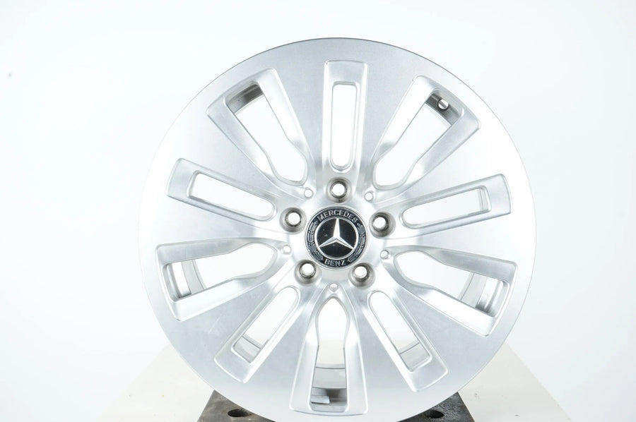1x Mercedes C Klasse W206 Alufelge 17 Zoll A2064010300 8J ET49,5
