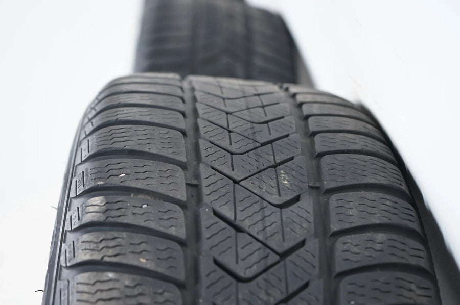 Zimní pneumatiky a kola BMW řady 3 G20 G21, alu kola 18 palců 6883522