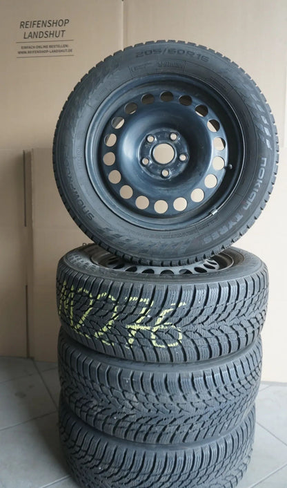 Original VW Touran II 5T Felgen Winterreifen Winterräder 205 60 R16 96H 2023 7mm